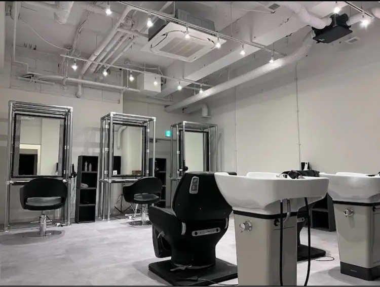 FAAMの内観・外観2