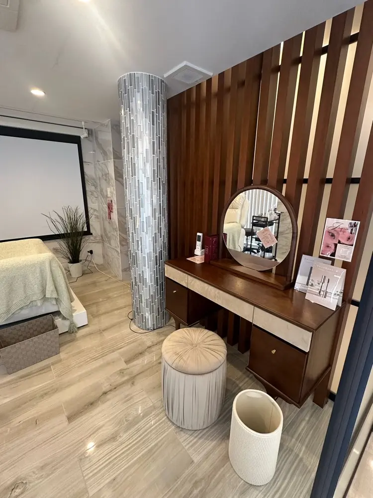 JEMIAの内観・外観2