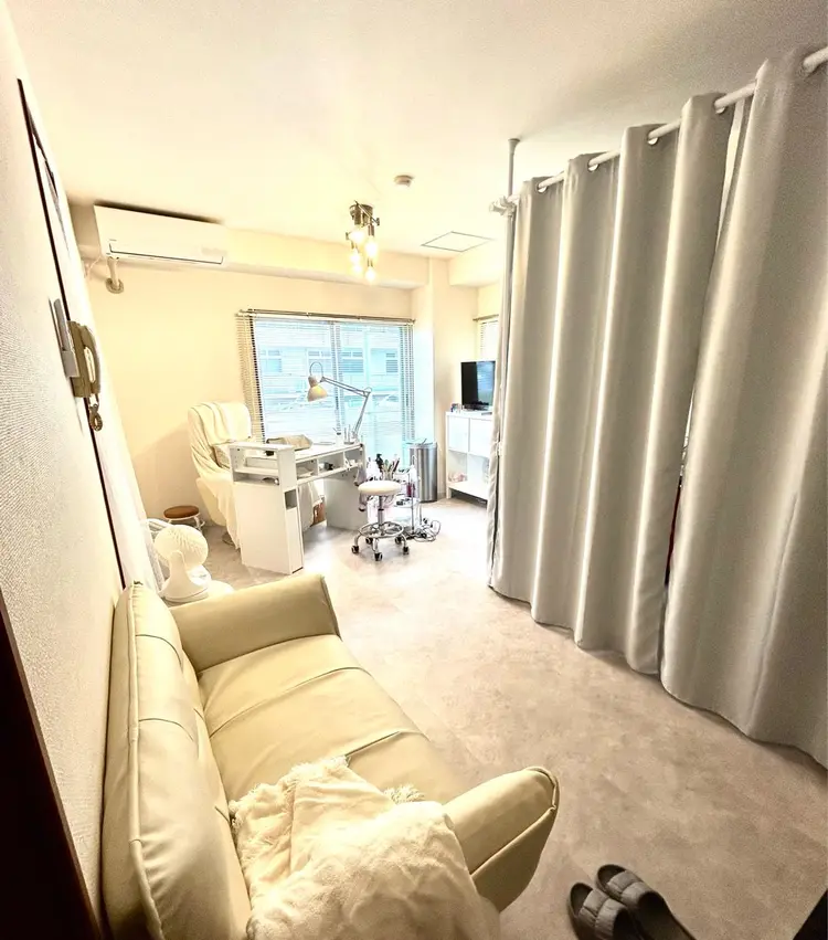 ネイルサロン ダブルの内観・外観3