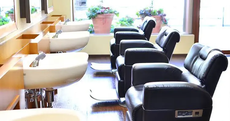 理容室AZの内観・外観2