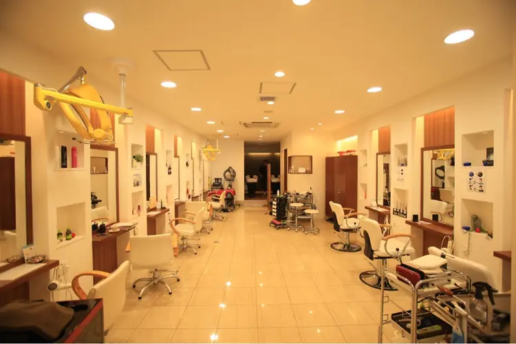 美粧ほそや 鶴見店の内観・外観2