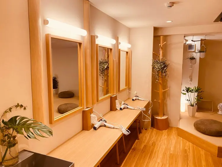 えん発酵温熱木浴心斎橋本店の内観・外観2