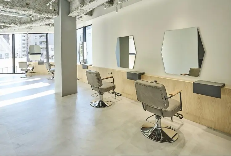 Reproの内観・外観2