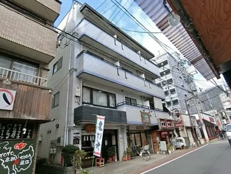 NAIL303の内観・外観1