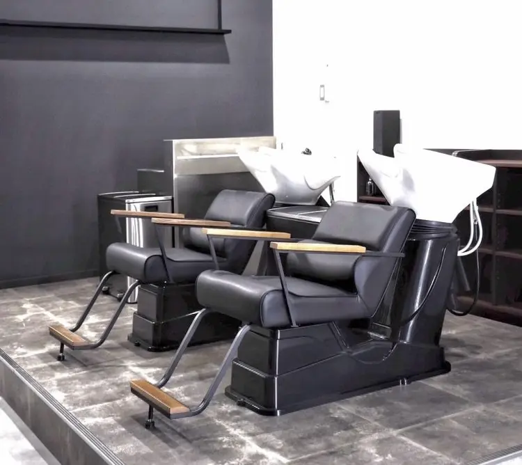 MEN'S SALON HEAD STOCK大和八木店の内観・外観3