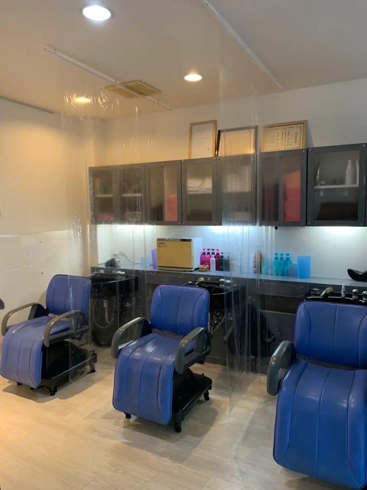 美容室ピュールの内観・外観3