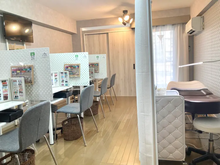 サブスクNAIL&EYEの内観・外観3