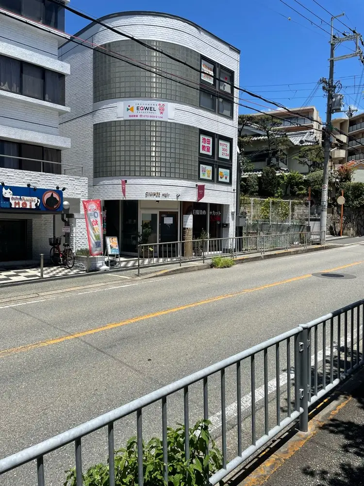 シンプル美容室の内観・外観3