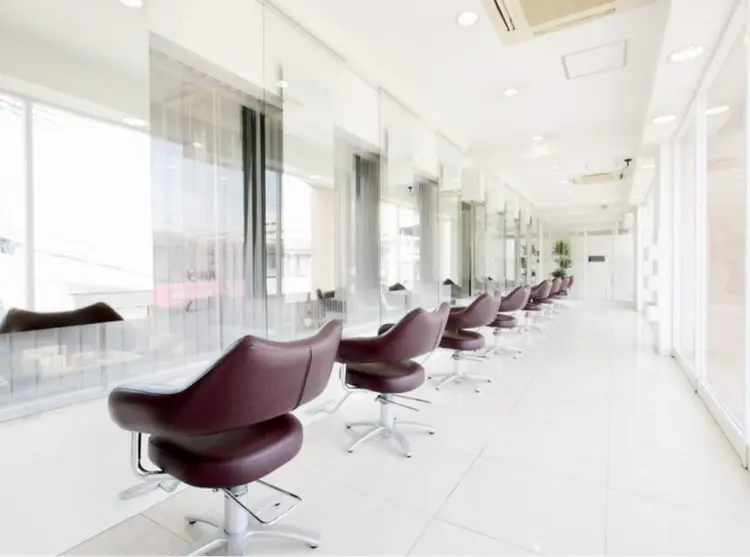 happiness西大寺店の内観・外観1