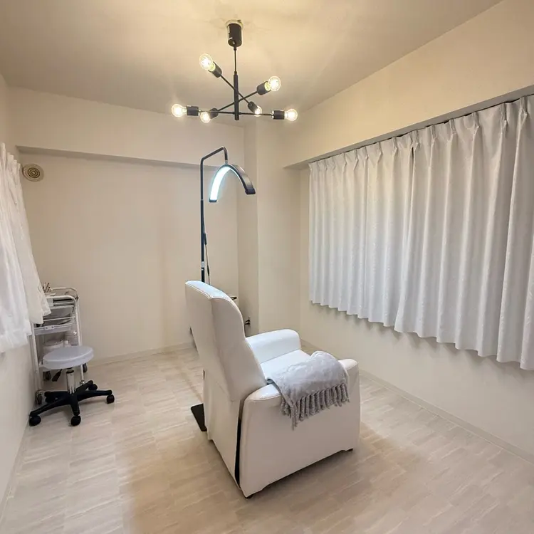 アイブロウサロンcharm ai札幌店の内観・外観1