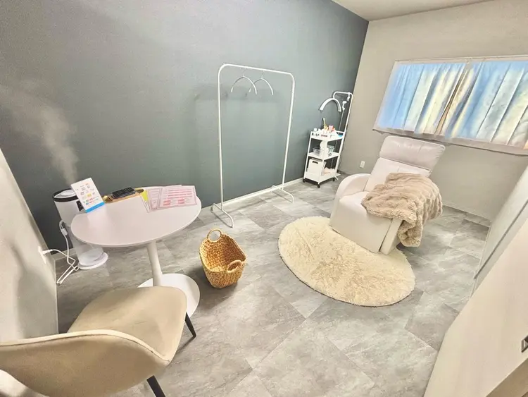 ReBORN eyelashの内観・外観1