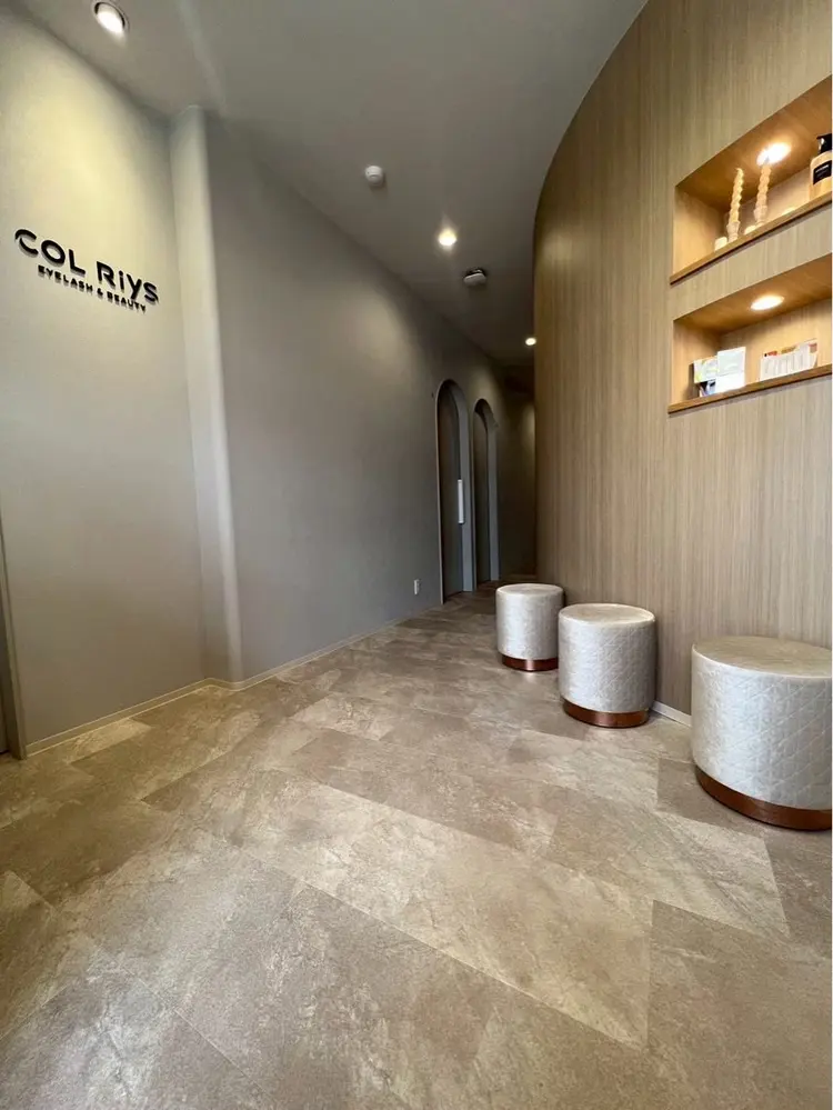 COL Riysの内観・外観2