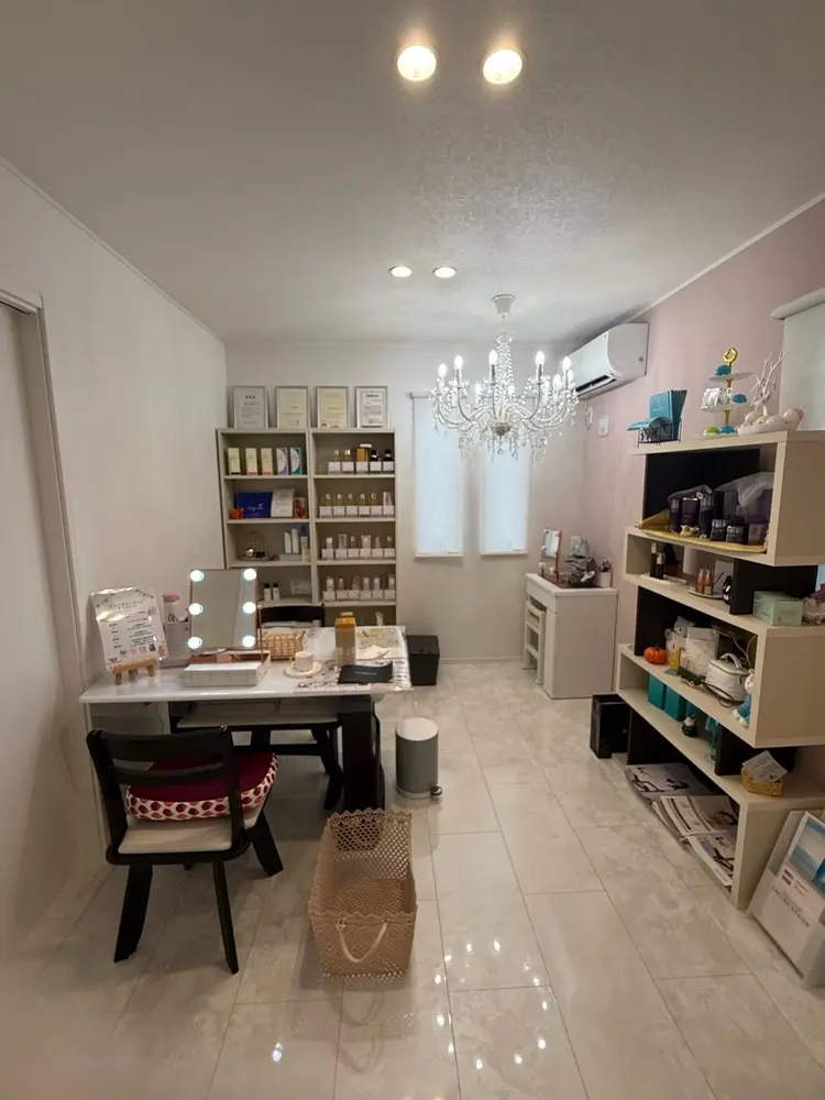 メナードフェイシャルサロンの内観・外観1