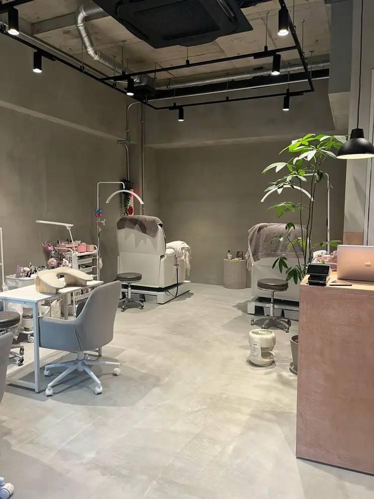 peg share salon eyelash&nailの内観・外観2