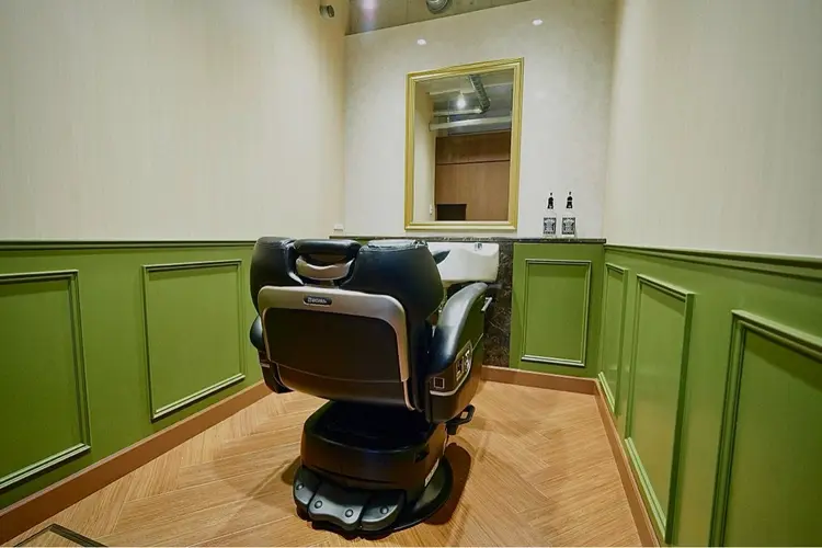 BEYOND THE BARBERの内観・外観2