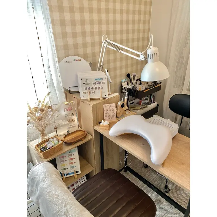 _Little.Nail_の内観・外観2