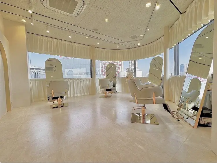 MIRAの内観・外観1