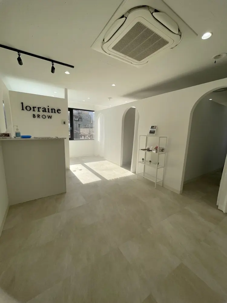 ロレインブロウ成増店の内観・外観1