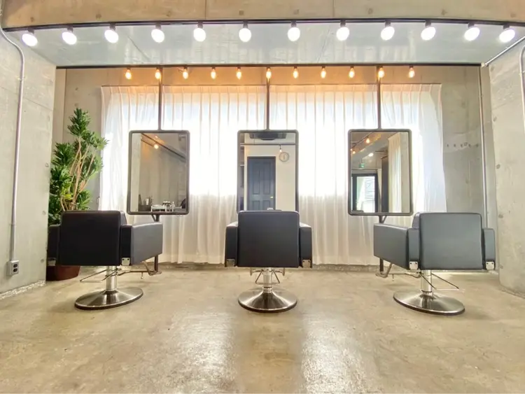 Bondの内観・外観2