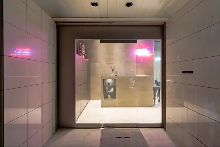 ADDICTIONの内観・外観1