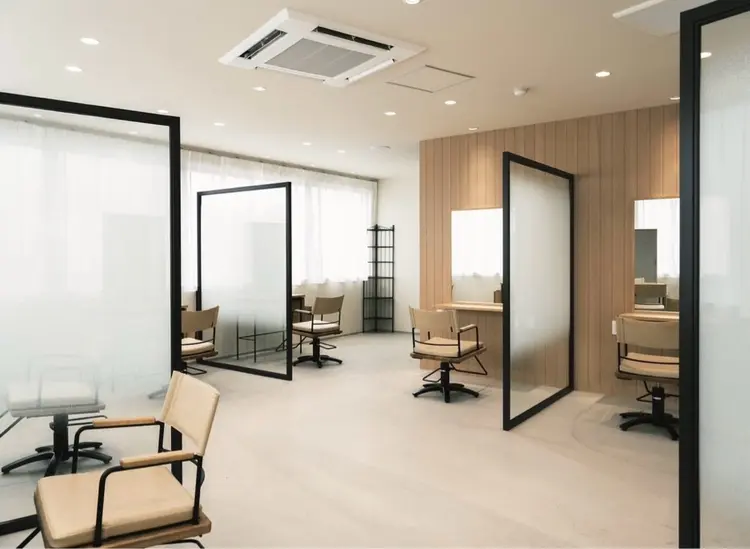 Femme by AVANCEの内観・外観1