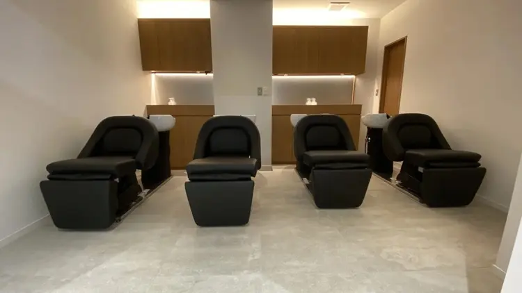 SALOWIN原宿ALLEY店の内観・外観3