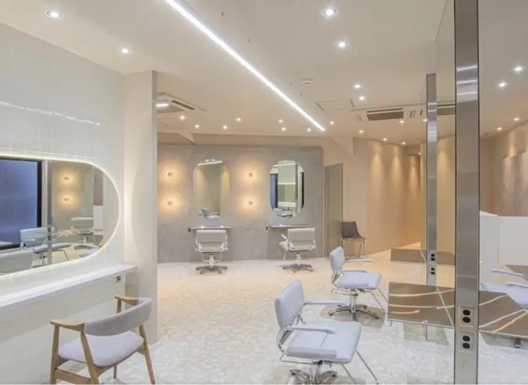 Zina 梅田茶屋町の内観・外観2