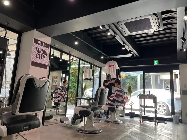 FUJIYAMA BARBER SHOPの内観・外観1