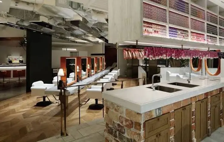 カキモトアームズ銀座店の内観・外観3