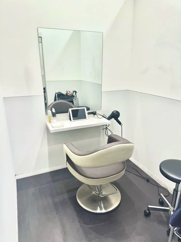 SALOWIN新宿三丁目【サロウィン】の内観・外観2