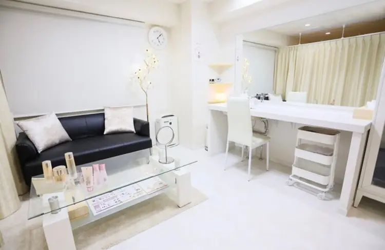 メナードフェイシャルサロンの内観・外観1