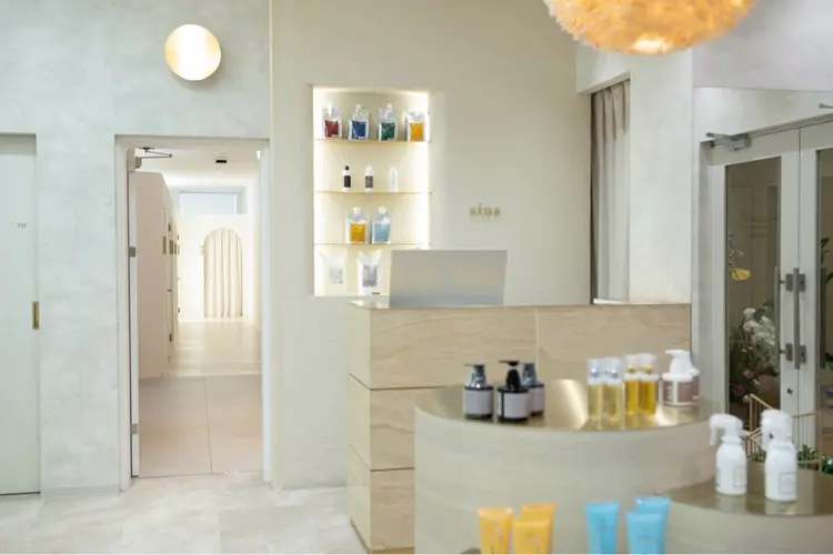 sinsの内観・外観1