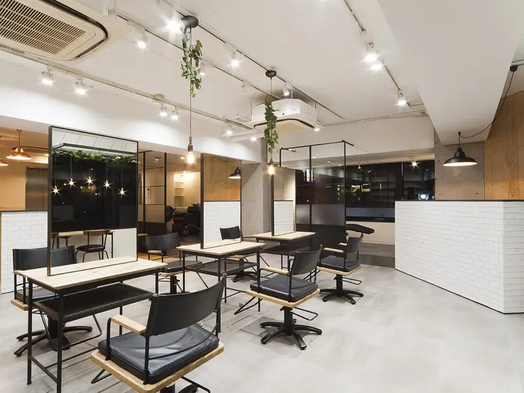 Meuzの内観・外観1