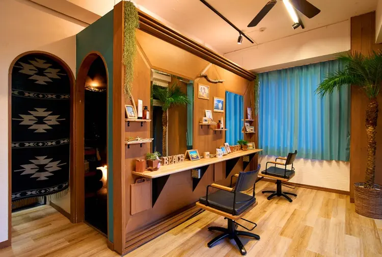 hair salon Arllon(アルロン)の内観・外観1