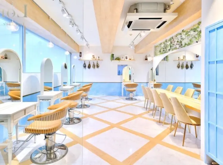 Lond  stradaの内観・外観2