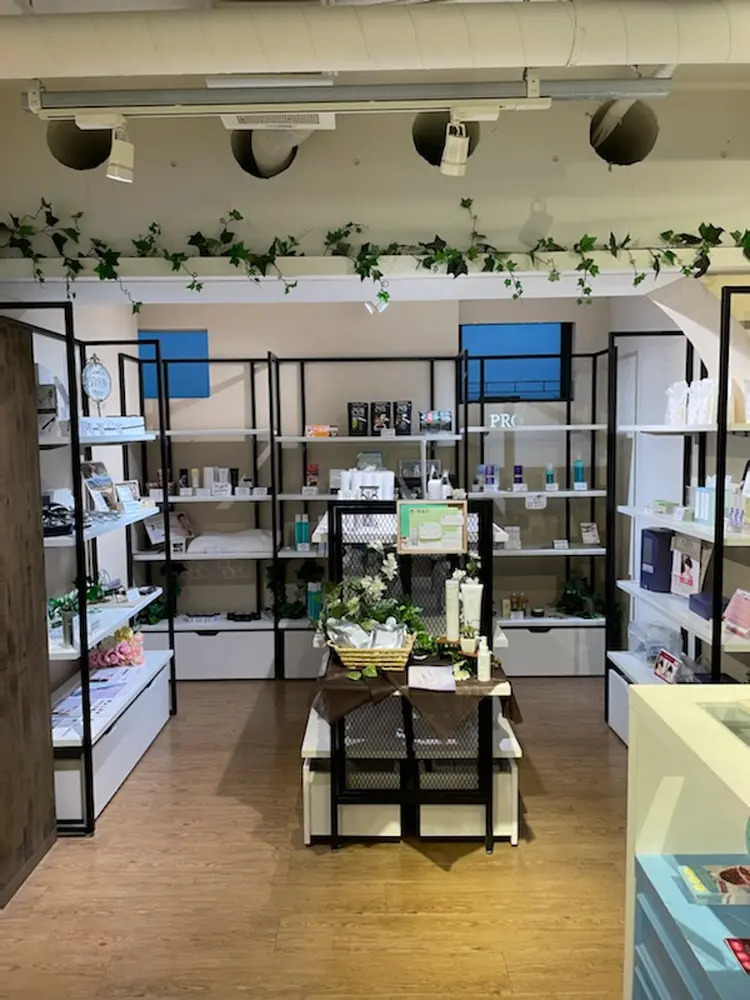 モードケイズ塚口店の内観・外観3