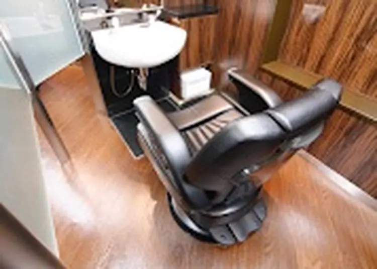 UNTRACE -BARBER SHOP- 東池袋店の内観・外観1