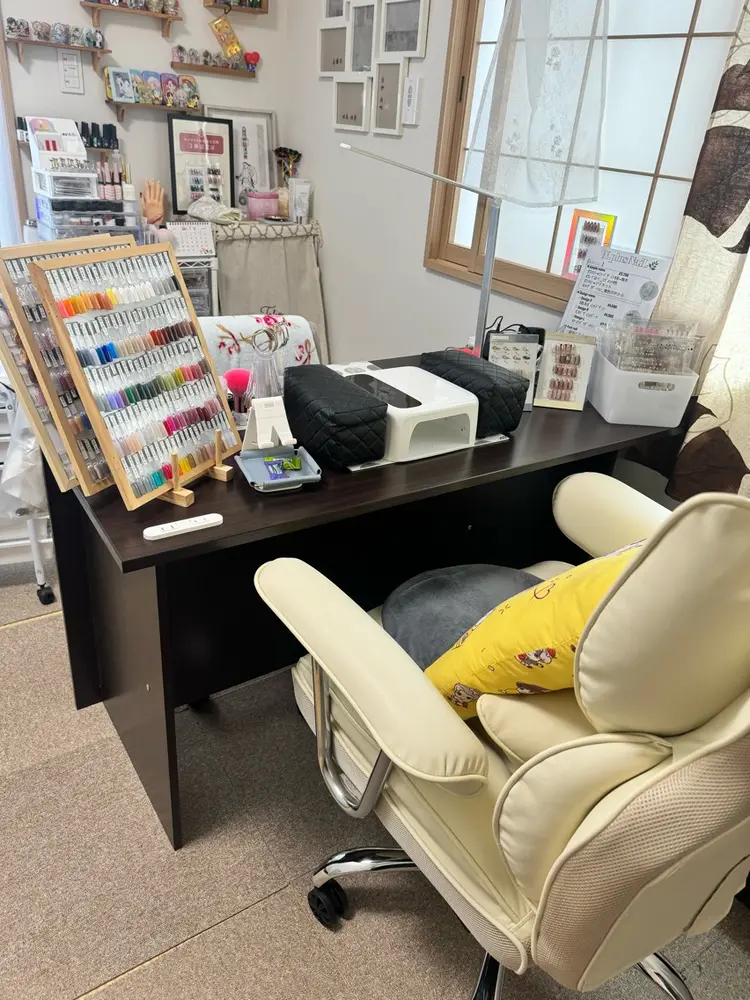 N.Plus NaiLの内観・外観1