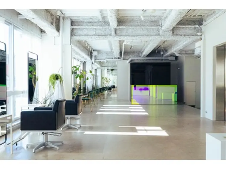 ANYの内観・外観1