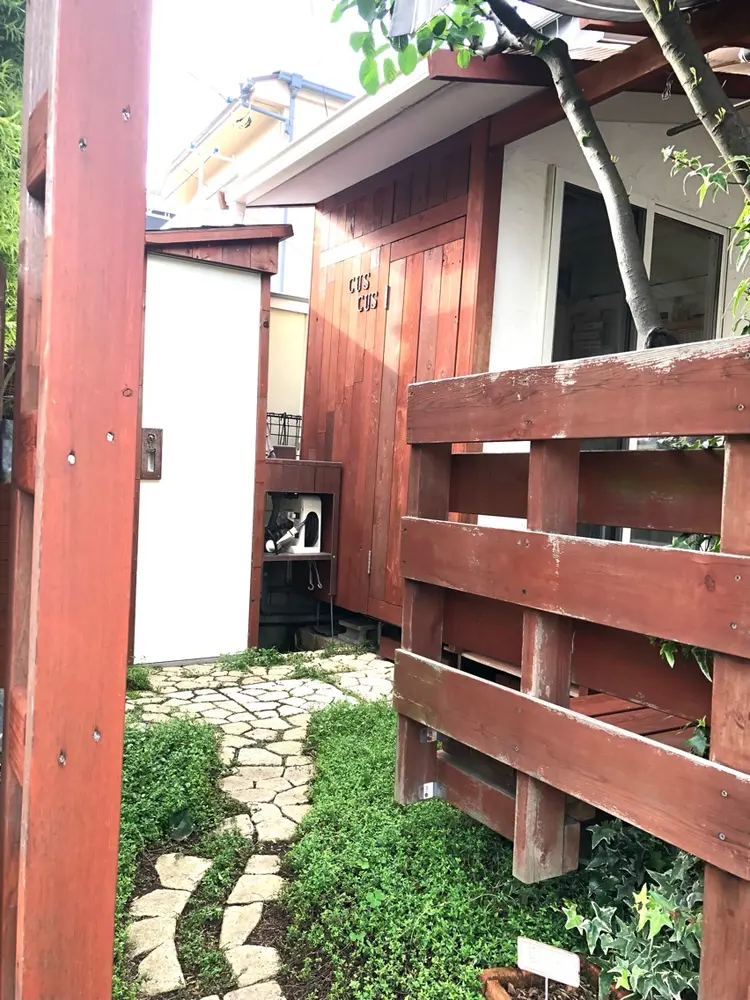 CUSCUSの内観・外観1