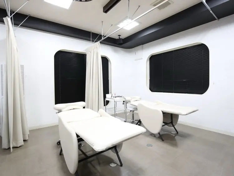 グランボーテ高岡駅南店の内観・外観2