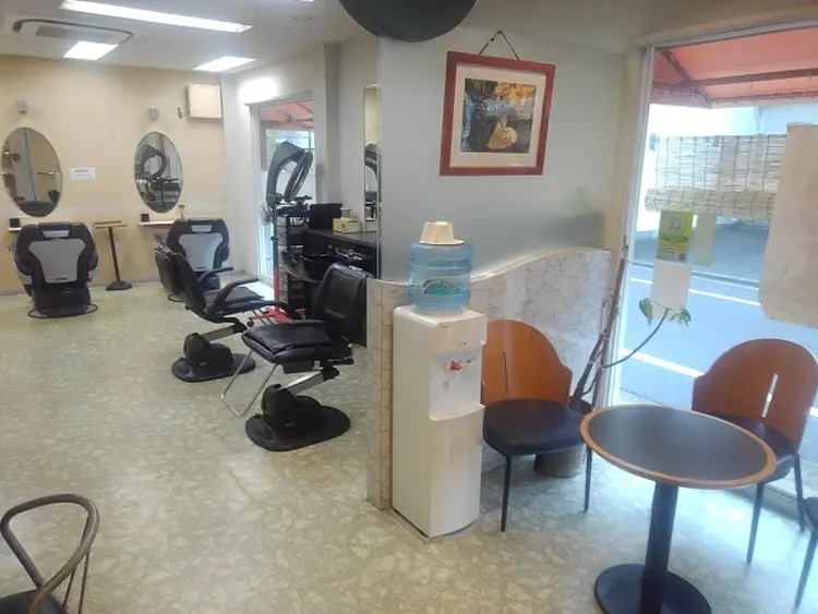 Laurelの内観・外観1