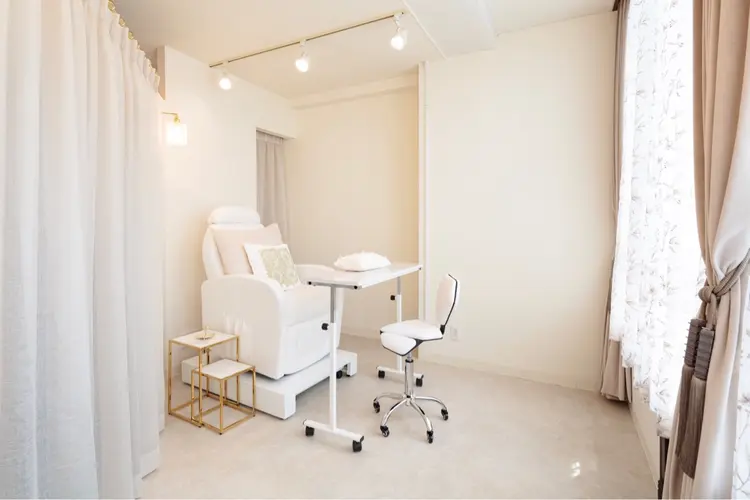 ネイル＆ビューティー館 貴婦人の内観・外観2