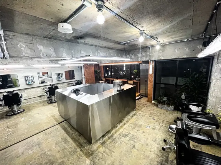 Lond  GULLMANの内観・外観3