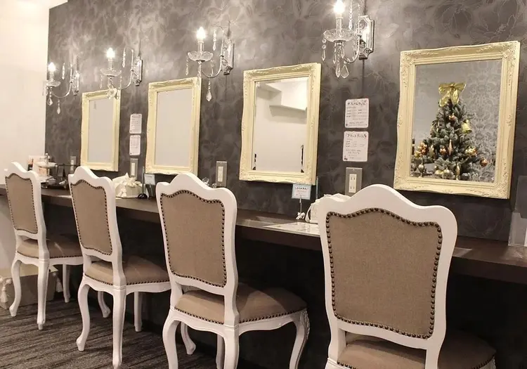 アイラッシュサロンセリナ新宿南口店の内観・外観2