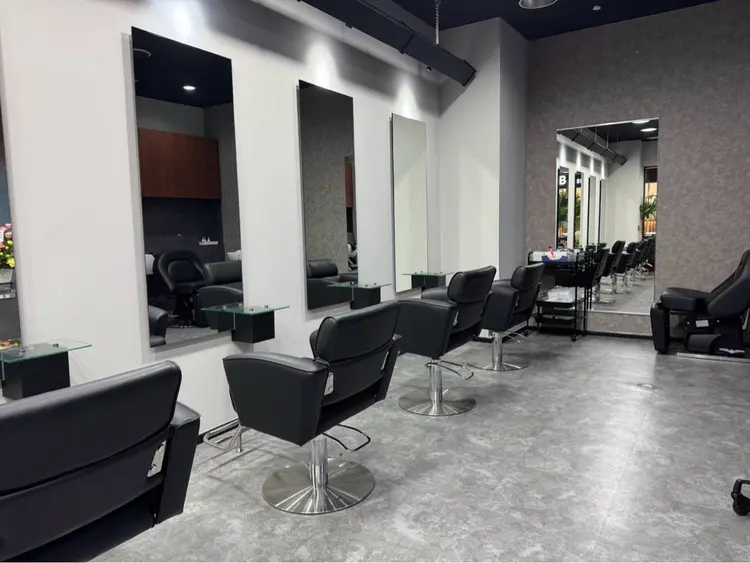 Hair Salon LUCEYの内観・外観2