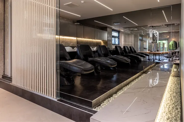 AULENTの内観・外観2