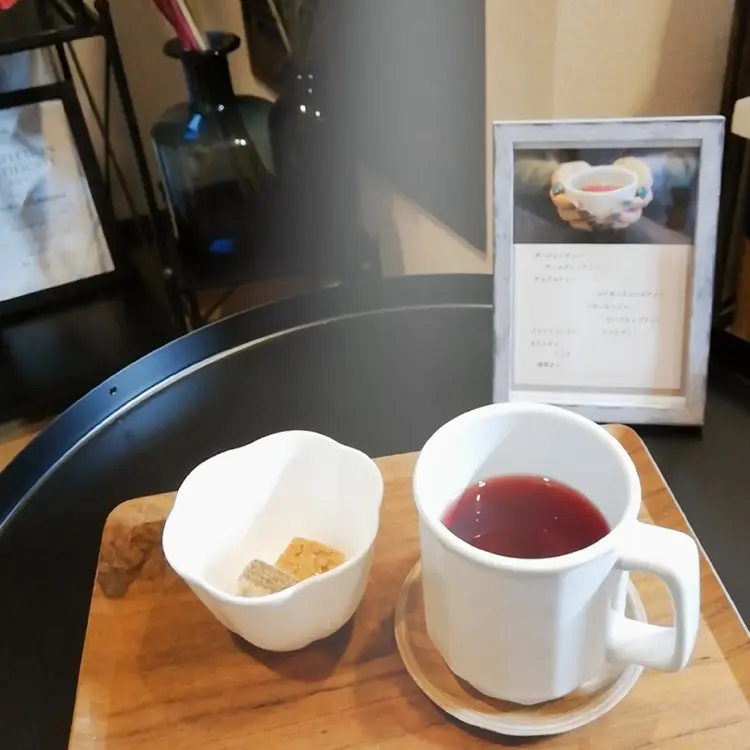 MIU  Nailの内観・外観3