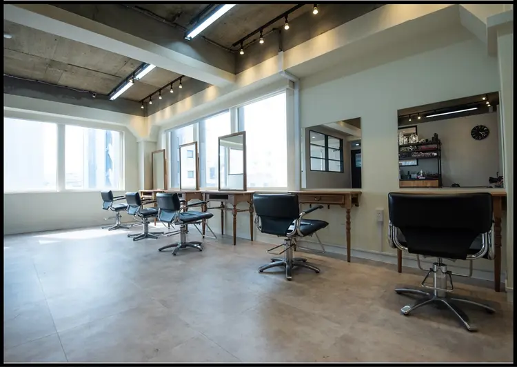 LANDの内観・外観1