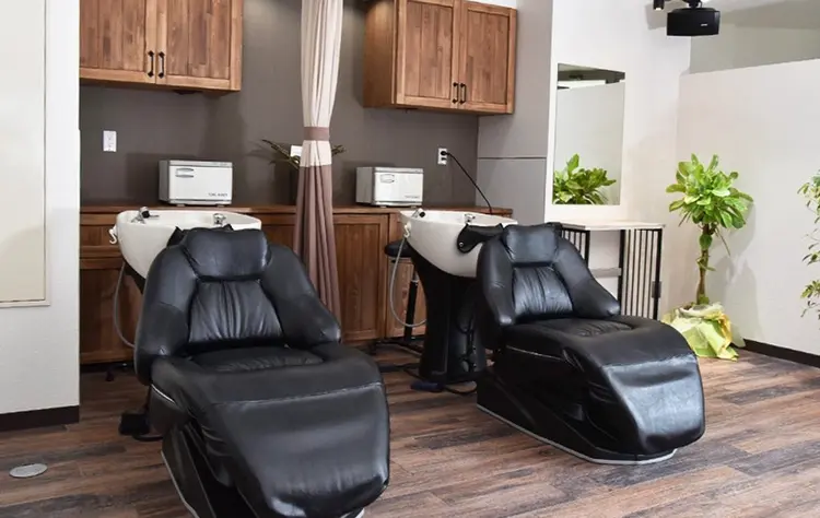 Almaの内観・外観3